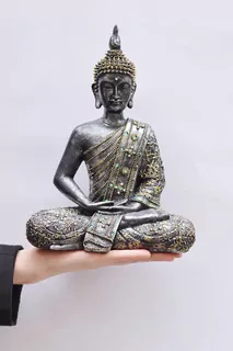 Buddha meditující
