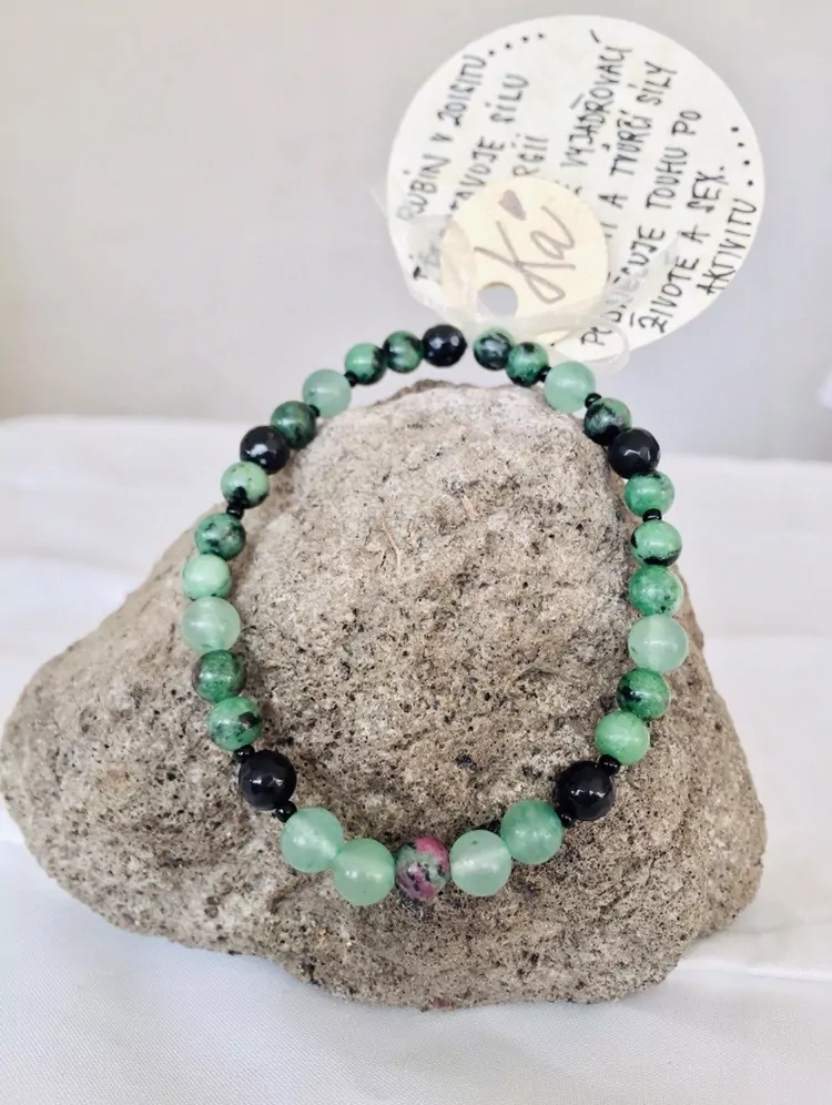 Avanturín / Rubín v Zoisitu / Obsidián