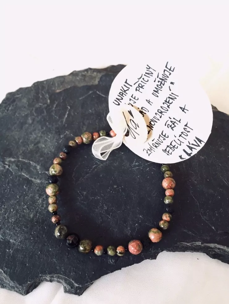 Unakit / Turmalín / Láva