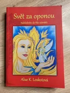 Svět za oponou