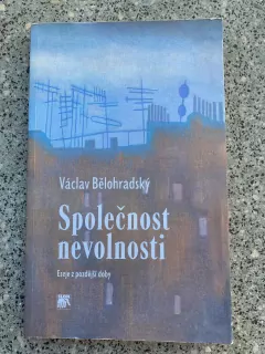 Společnost nevolnosti