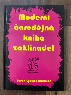 Moderní čarodějná kniha zaklínadel