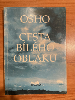 Cesta bílého oblaku