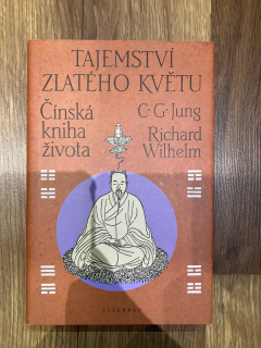 Tajemství zlatého květu
