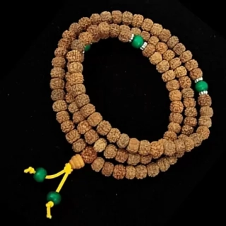 Mala Rudraksha - 108 korálků 